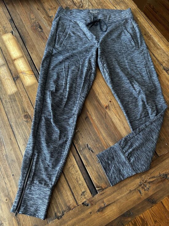 Athleta Pants - Athleta Joggers Size Small Ankle Zip Pockets Drawstring Women’s Athletic Gym